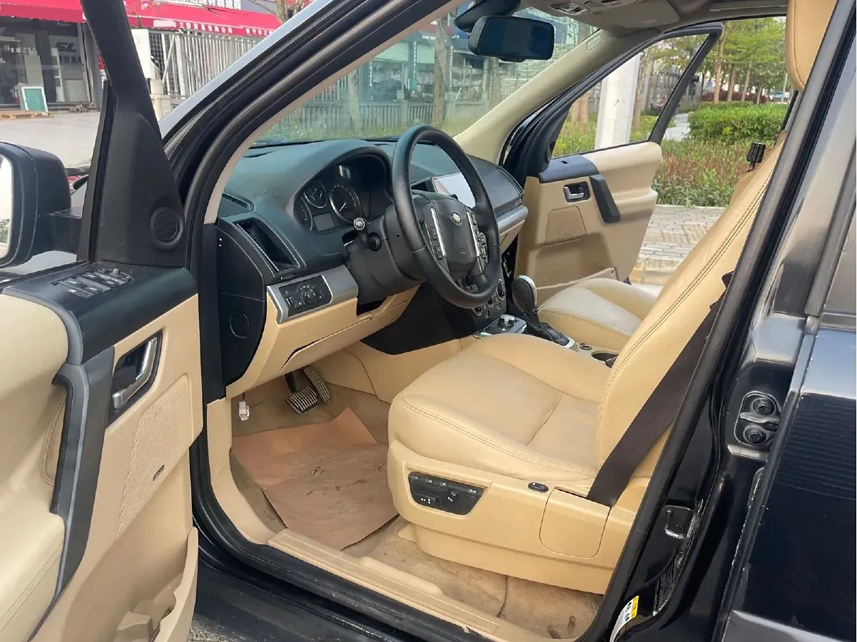 2009 Land Rover Freelander 2 3.2L 233HP L6 6AT,autocango,china used car exporter,china ev exporter,chinese used car exporter,chinese used ev exporter