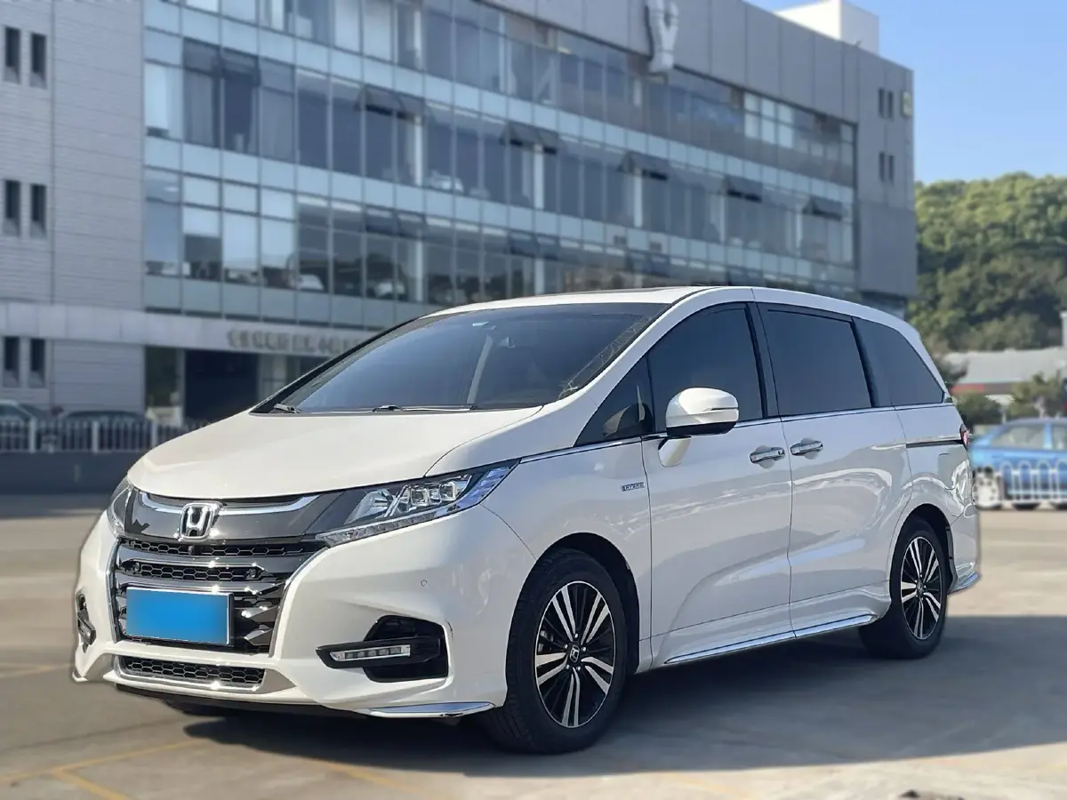 2021 Honda Odyssey 2.0L 146HP L4 E-CVT Hybrid