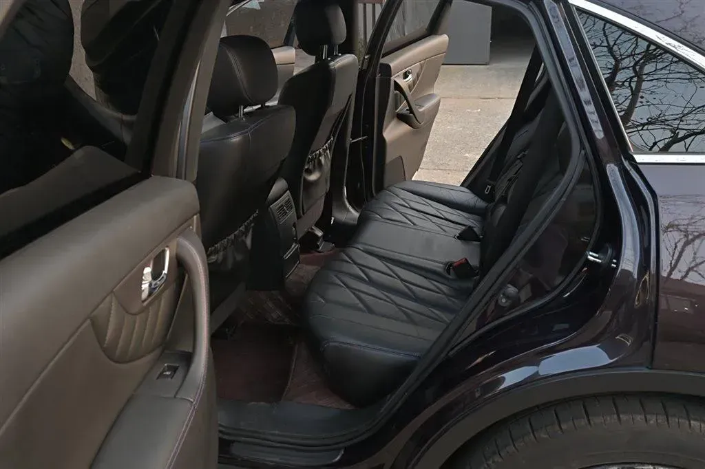 2015 Infiniti QX70 3.7L 351HP V6 7AT,autocango,china used car exporter,china ev exporter,chinese used car exporter,chinese used ev exporter