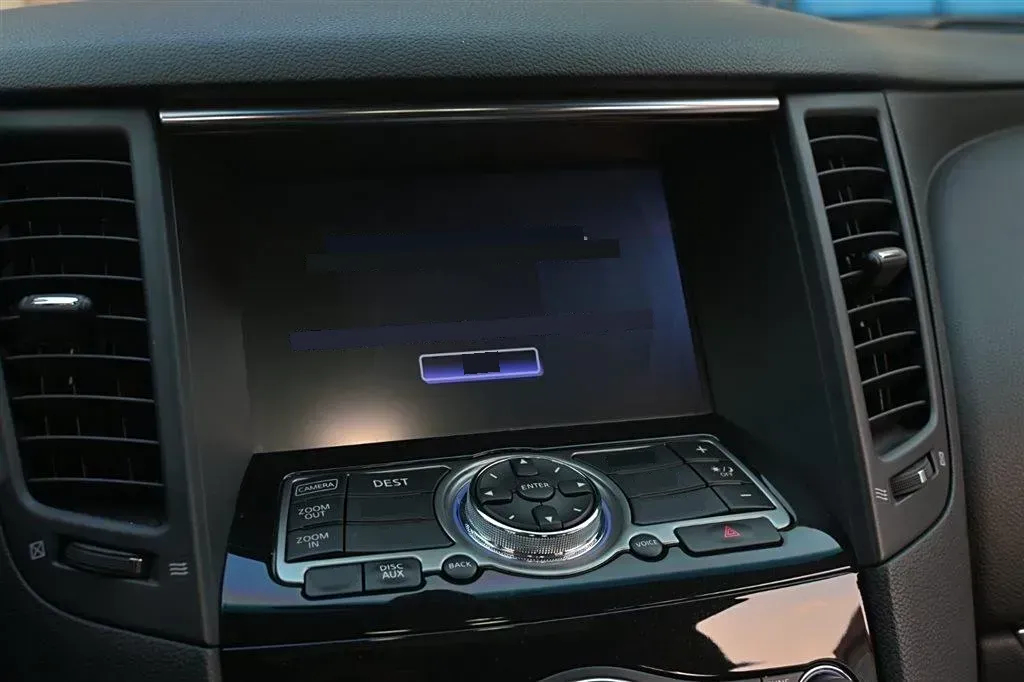 2015 Infiniti QX70 3.7L 351HP V6 7AT,autocango,china used car exporter,china ev exporter,chinese used car exporter,chinese used ev exporter