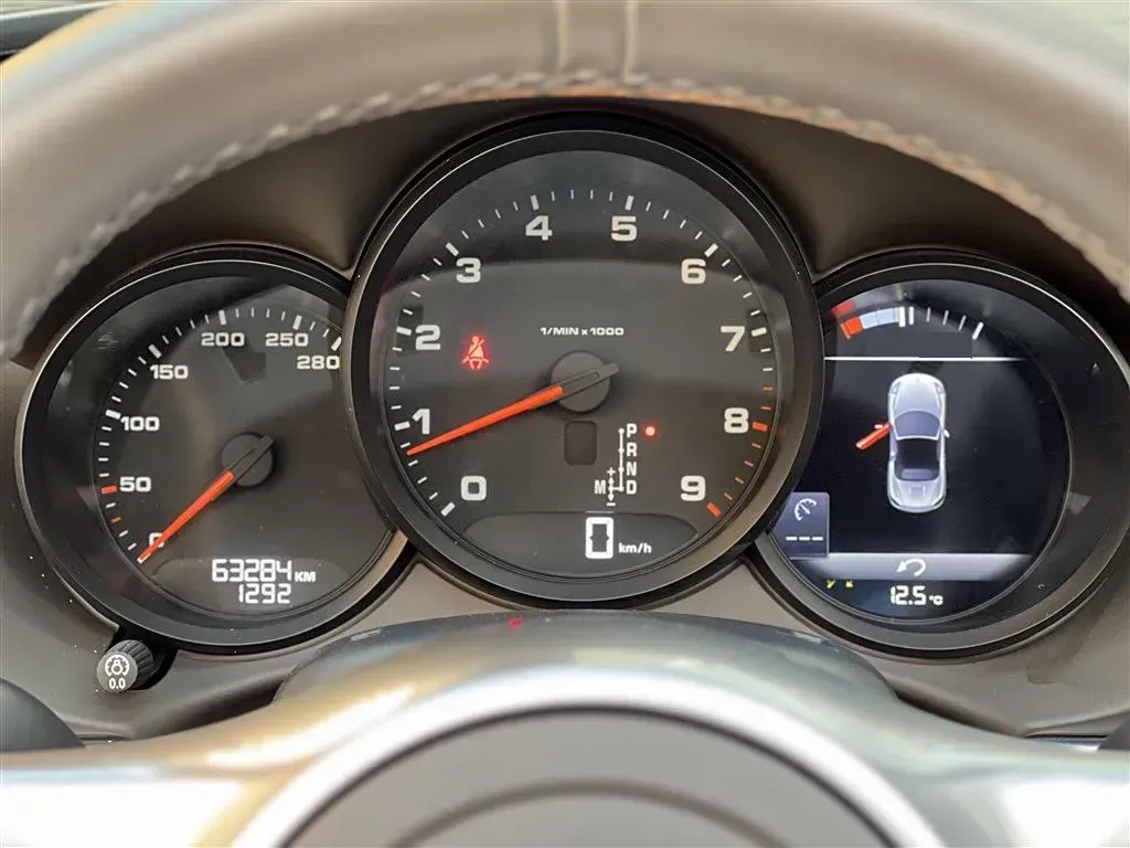 2015 Porsche Boxster 2.7L 265HP H6 7DCT,autocango,china used car exporter,china ev exporter,chinese used car exporter,chinese used ev exporter