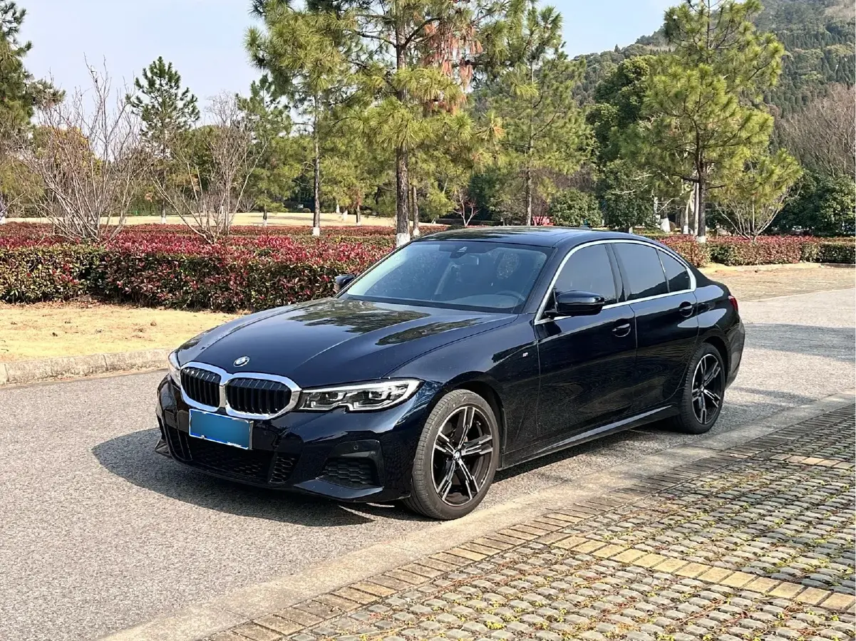 2022 BMW 3 Series 2.0T 184HP L4 8AT