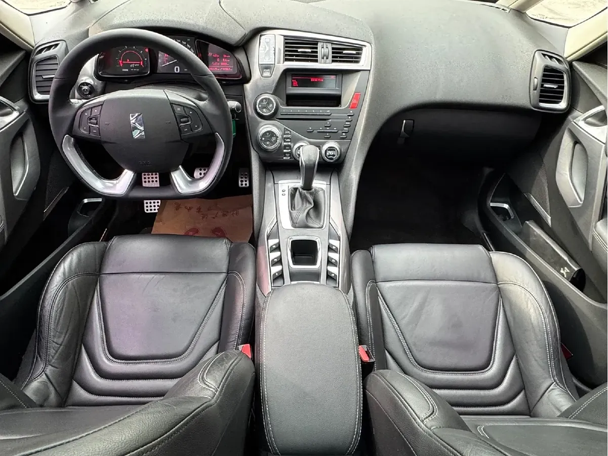 2013 DS 5 1.6T 200HP L4 6AT,autocango,china used car exporter,china ev exporter,chinese used car exporter,chinese used ev exporter