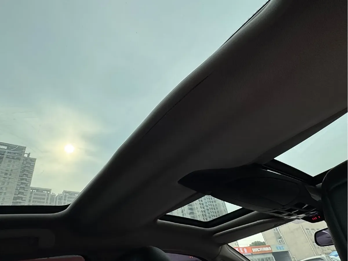 2013 DS 5 1.6T 200HP L4 6AT,autocango,china used car exporter,china ev exporter,chinese used car exporter,chinese used ev exporter