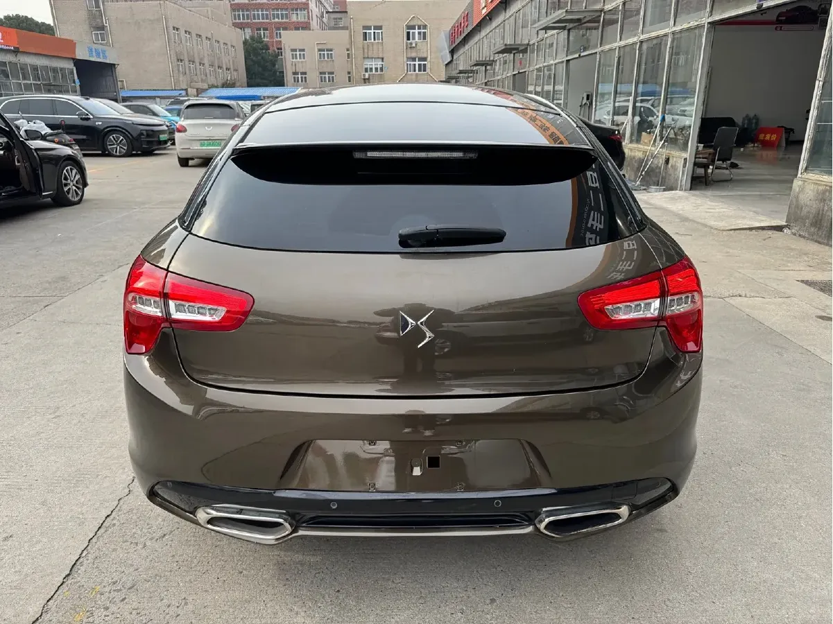 2013 DS 5 1.6T 200HP L4 6AT,autocango,china used car exporter,china ev exporter,chinese used car exporter,chinese used ev exporter