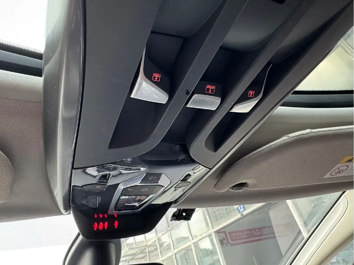 2013 DS 5 1.6T 200HP L4 6AT,autocango,china used car exporter,china ev exporter,chinese used car exporter,chinese used ev exporter