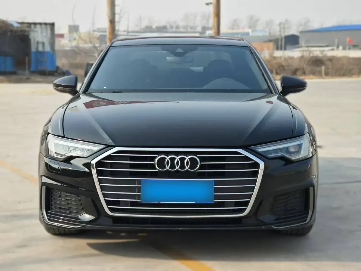 2021 Audi A6L 2.0T 190HP L4 7DCT