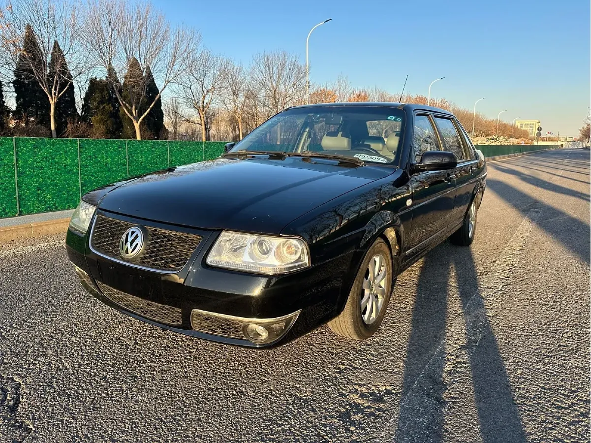 2004 Volkswagen Santana Vista 1.8L 101HP L4 5MT,autocango,china used car exporter,china ev exporter,chinese used car exporter,chinese used ev exporter