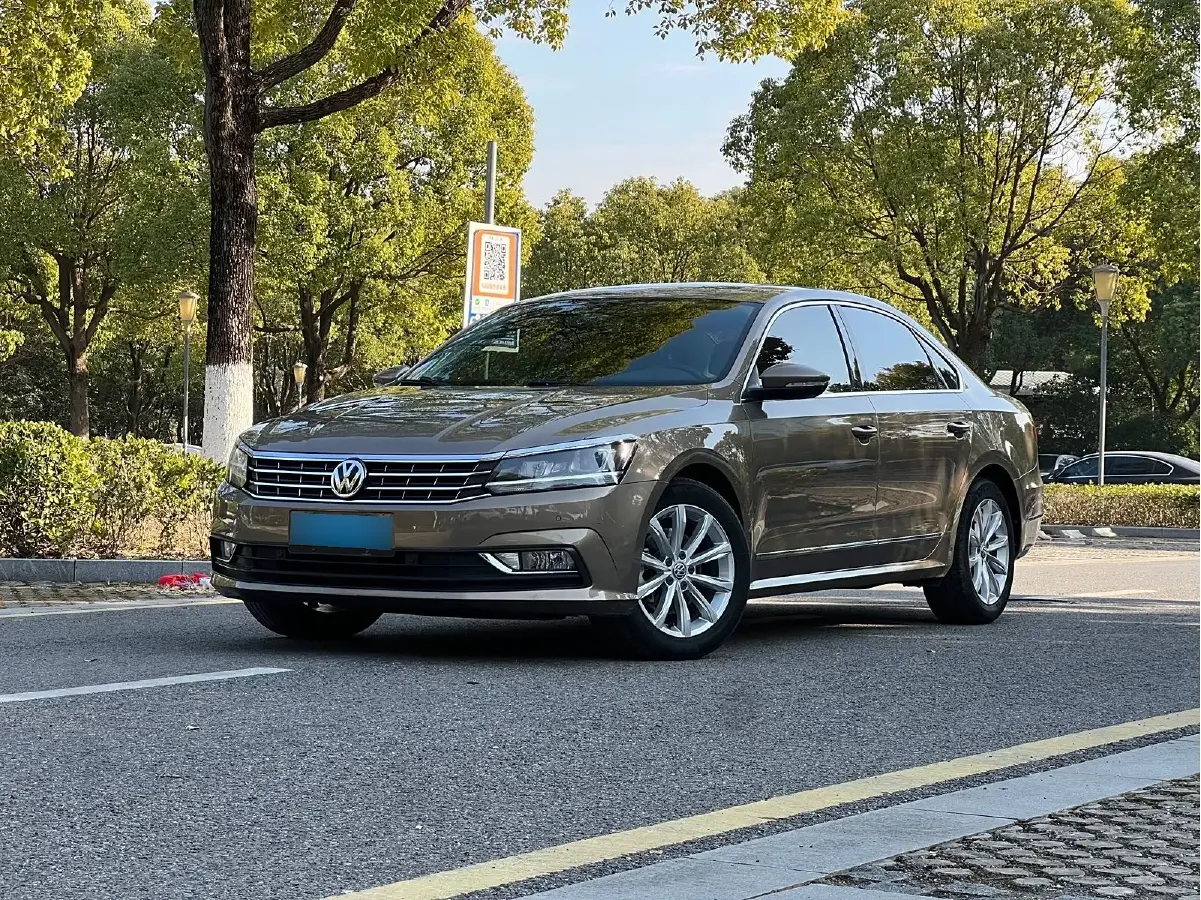 2017 Volkswagen Passat 1.8T 180HP L4 7DCT