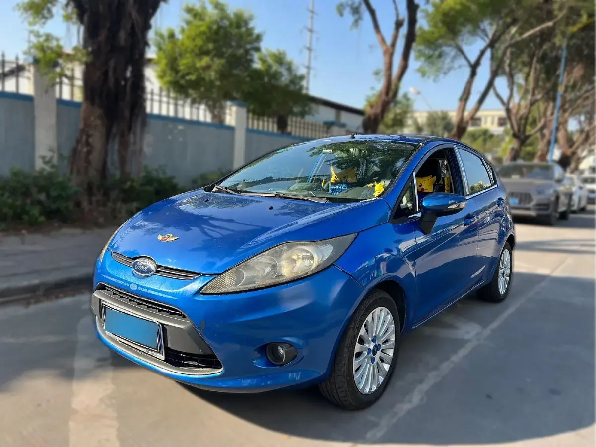 2011 Ford Fiesta 1.5L 103HP L4 5MT