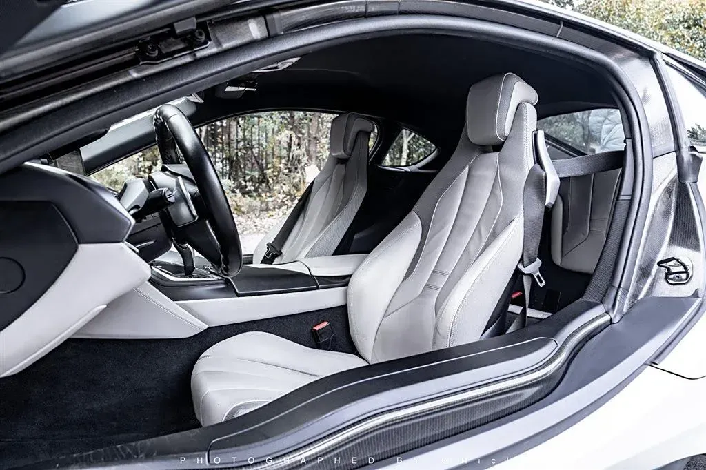 2014 BMW i8 1.5T 231HP L3 6AT PHEV 7.1KWH,autocango,china used car exporter,china ev exporter,chinese used car exporter,chinese used ev exporter