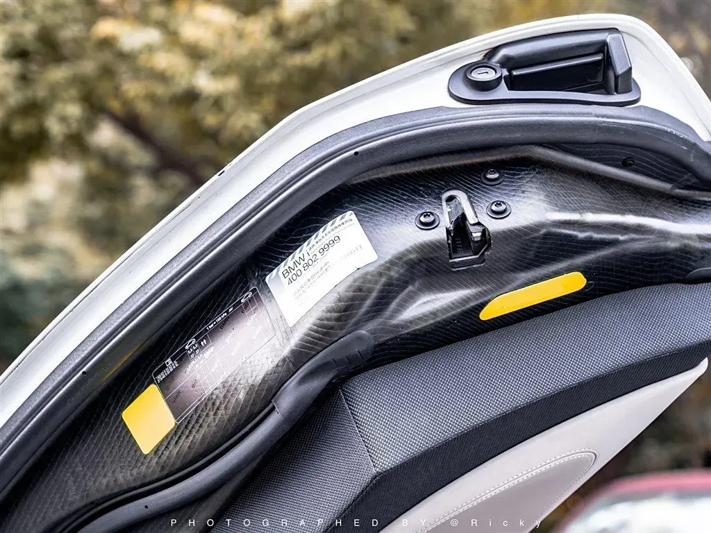 2014 BMW i8 1.5T 231HP L3 6AT PHEV 7.1KWH,autocango,china used car exporter,china ev exporter,chinese used car exporter,chinese used ev exporter