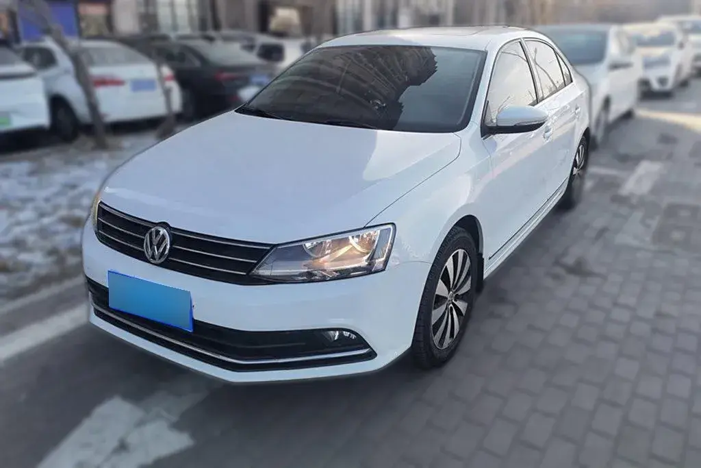 2018 Volkswagen Sagitar 1.6L 110HP L4 6AT