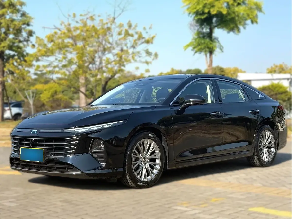 2024 Bestune B70 2.0T 224HP L4 6AT