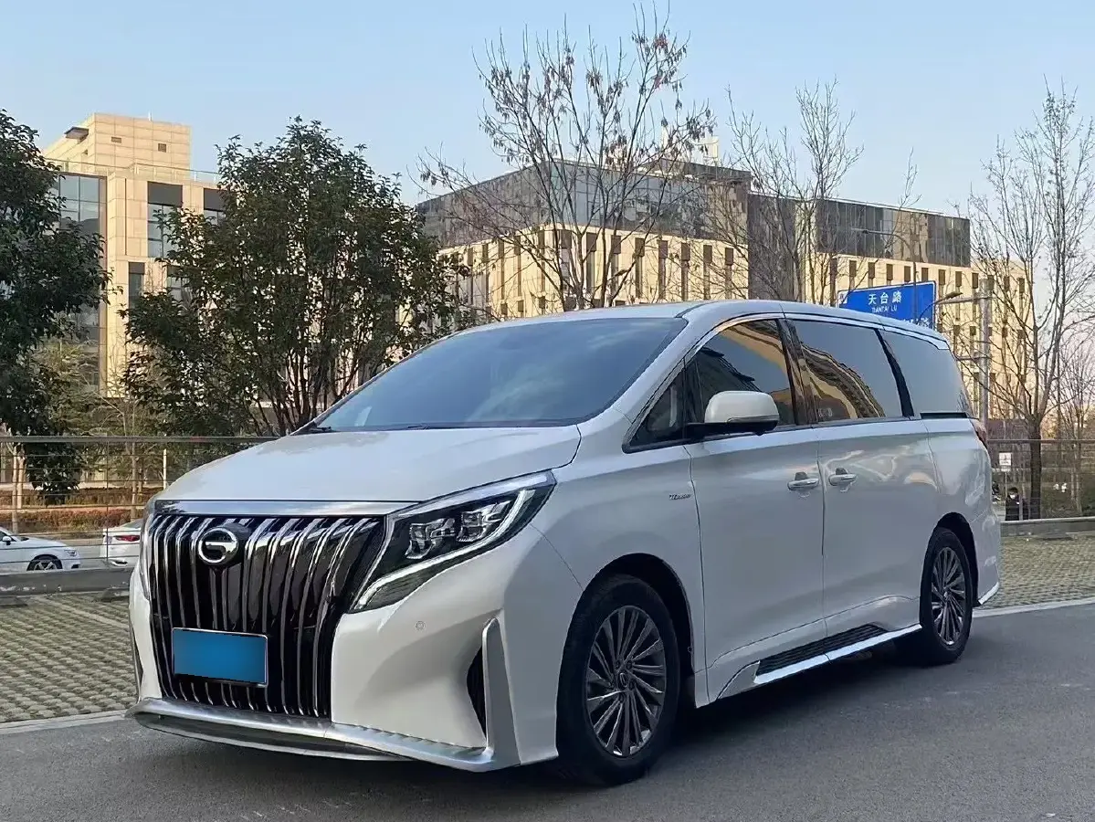 2021 GAC Trumpchi M8 2.0T 252HP L4 8AT