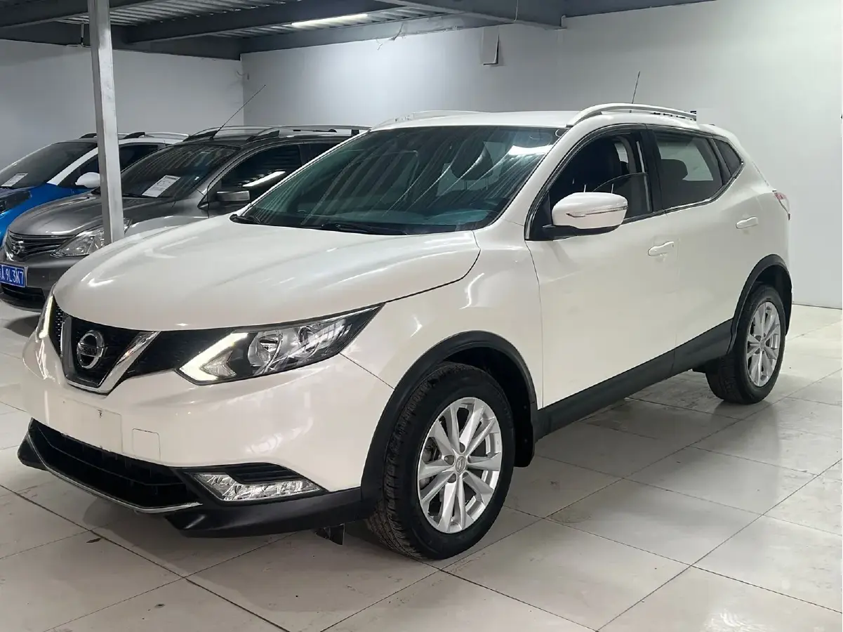 2016 Nissan Qashqai 2.0L 150HP L4 CVT