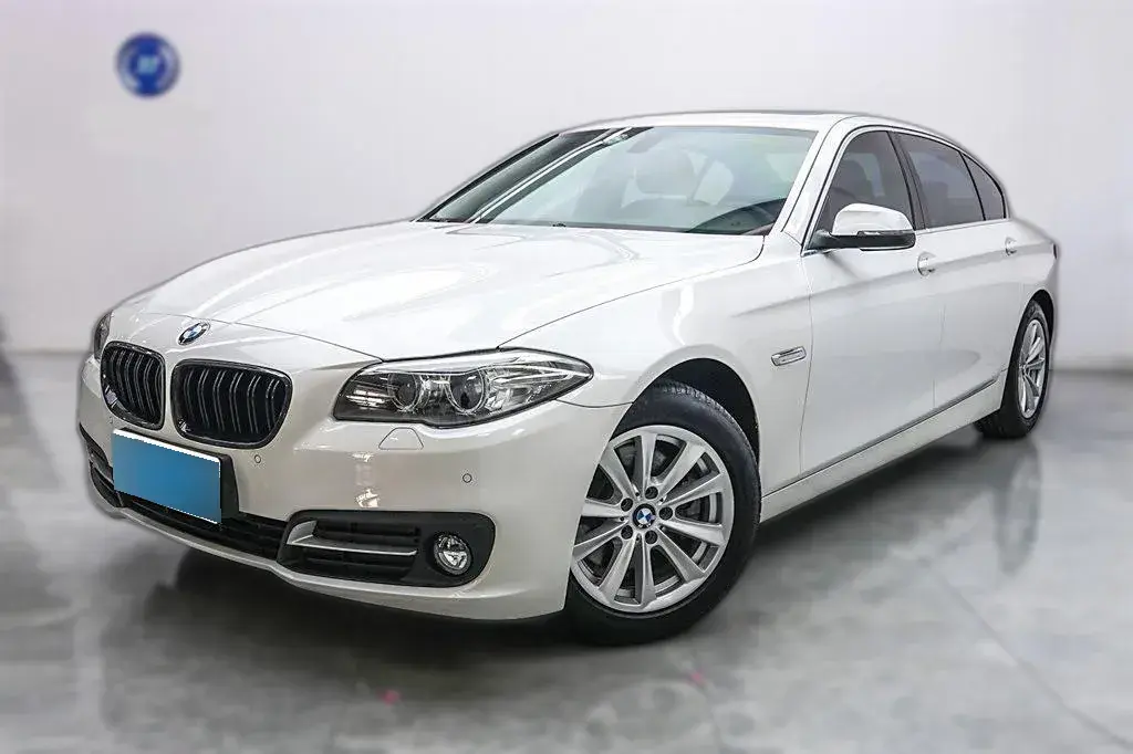 2017 BMW 5 Series 2.0T 184HP L4 8AT