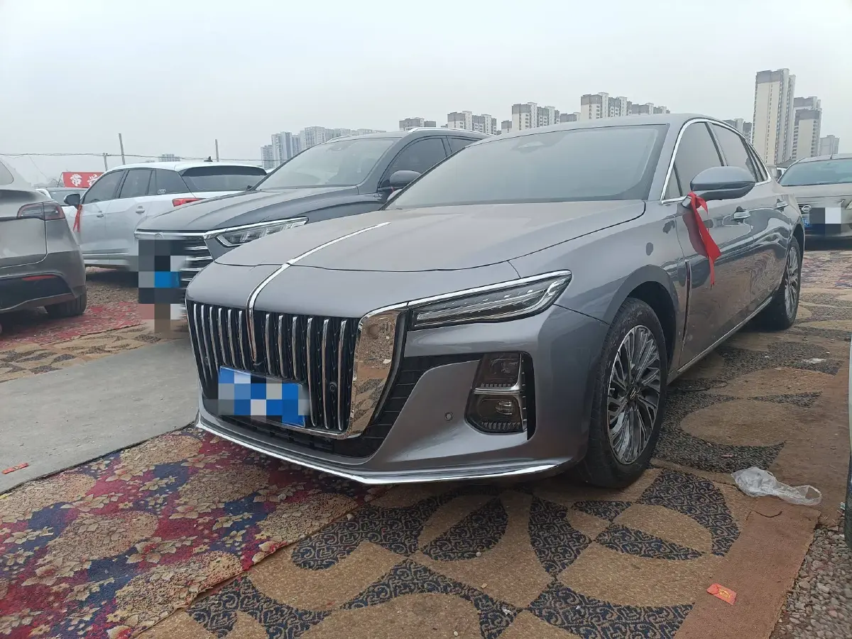 2023 HongQi H5 2.0T 224HP L4 8AT