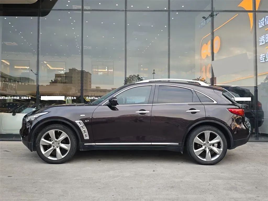 2013 Infiniti QX70 3.7L 351HP V6 7AT,autocango,china used car exporter,china ev exporter,chinese used car exporter,chinese used ev exporter