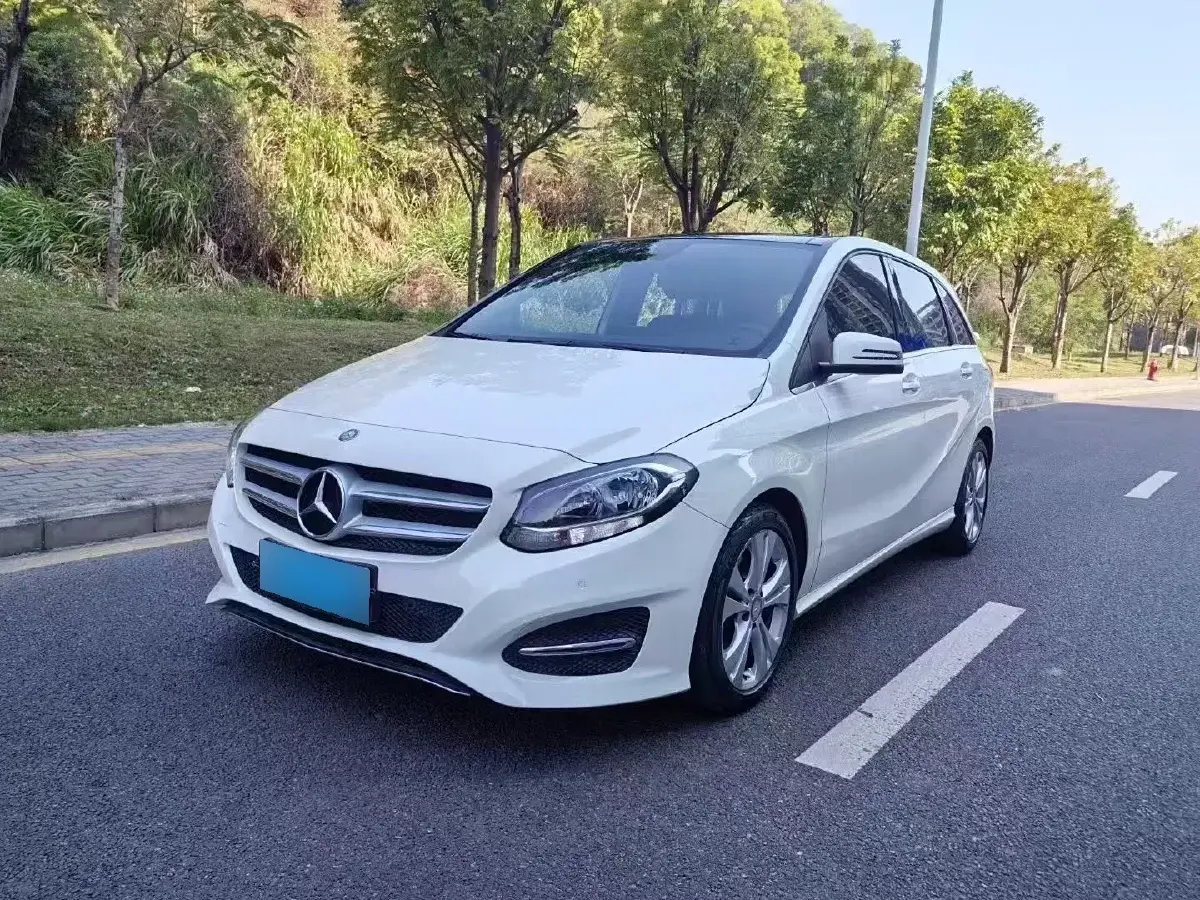 2015 Mercedes-Benz B Class 1.6T 156HP L4 7DCT