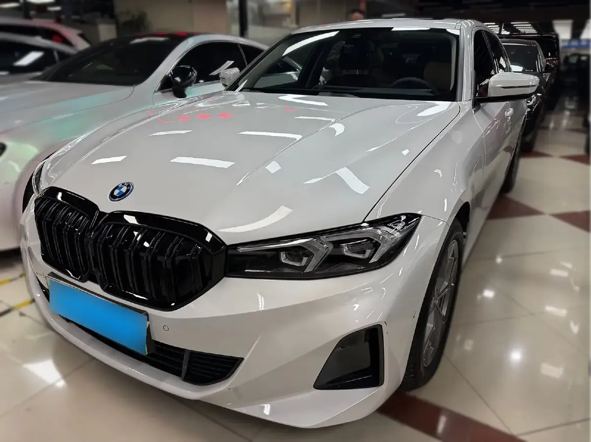 2022 BMW i3 BEV 70KWH