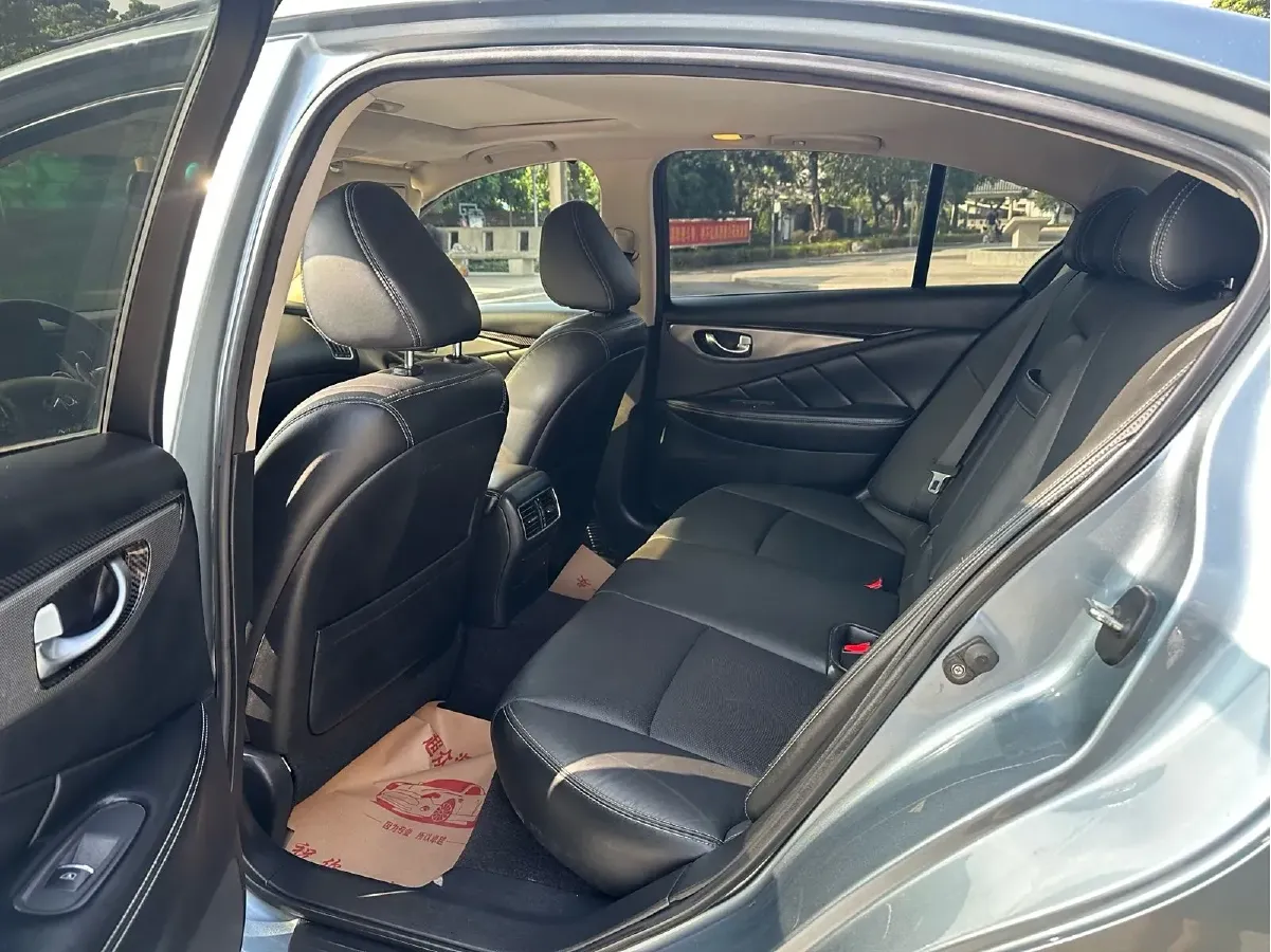 2014 Infiniti Q50 3.7L 351HP V6 7AT,autocango,china used car exporter,china ev exporter,chinese used car exporter,chinese used ev exporter