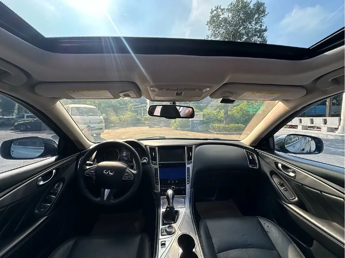 2014 Infiniti Q50 3.7L 351HP V6 7AT,autocango,china used car exporter,china ev exporter,chinese used car exporter,chinese used ev exporter