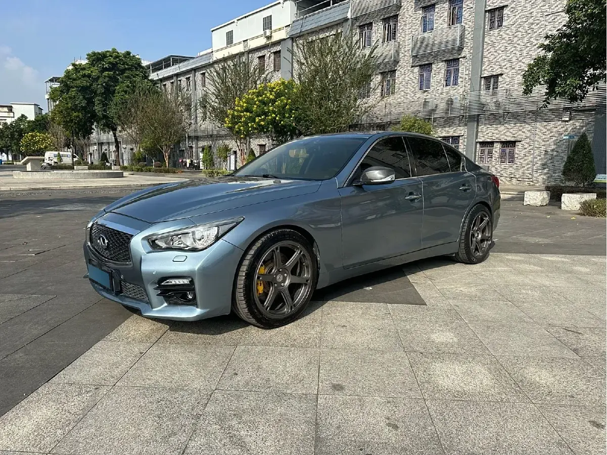 2014 Infiniti Q50 3.7L 351HP V6 7AT