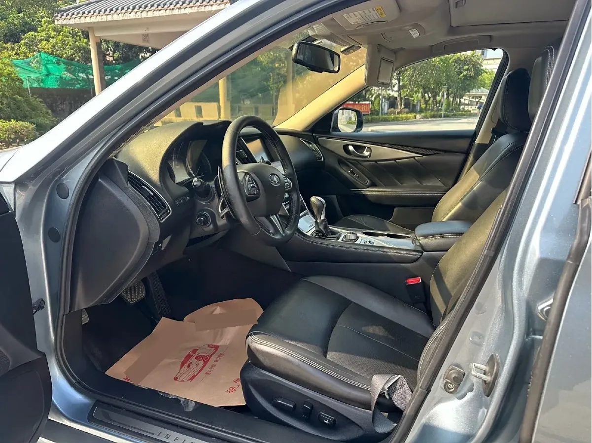 2014 Infiniti Q50 3.7L 351HP V6 7AT,autocango,china used car exporter,china ev exporter,chinese used car exporter,chinese used ev exporter