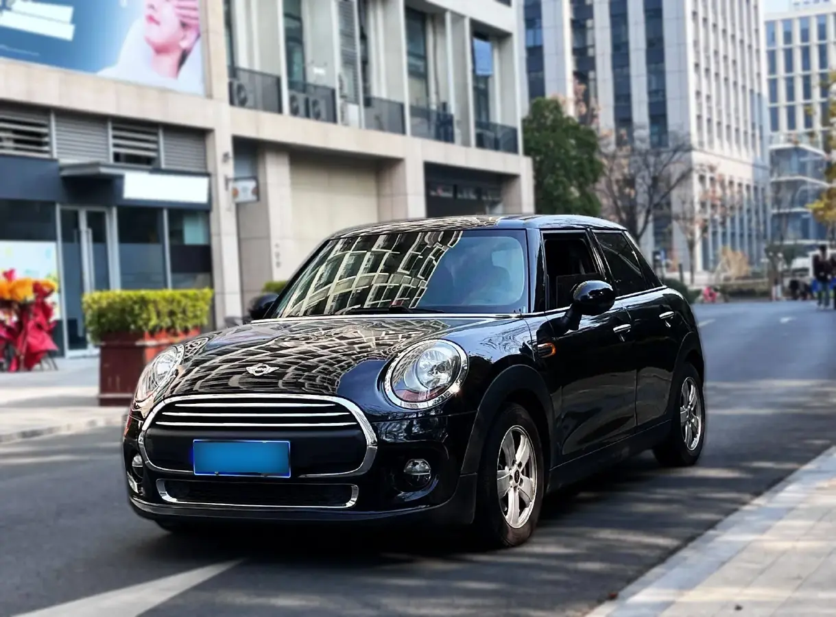 2015 MINI MINI 1.2T 102HP L3 6AT