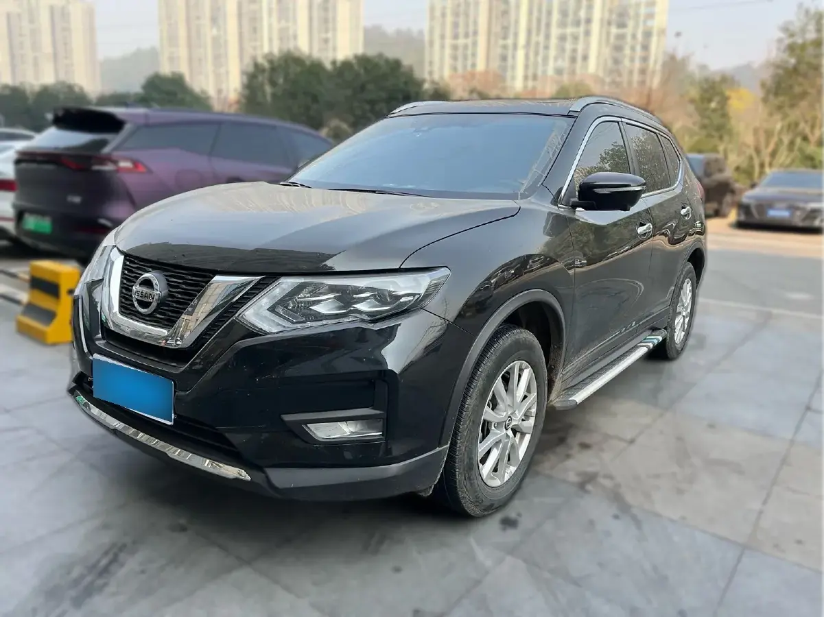 2022 Nissan X-Trail 2.0L 151HP L4 CVT