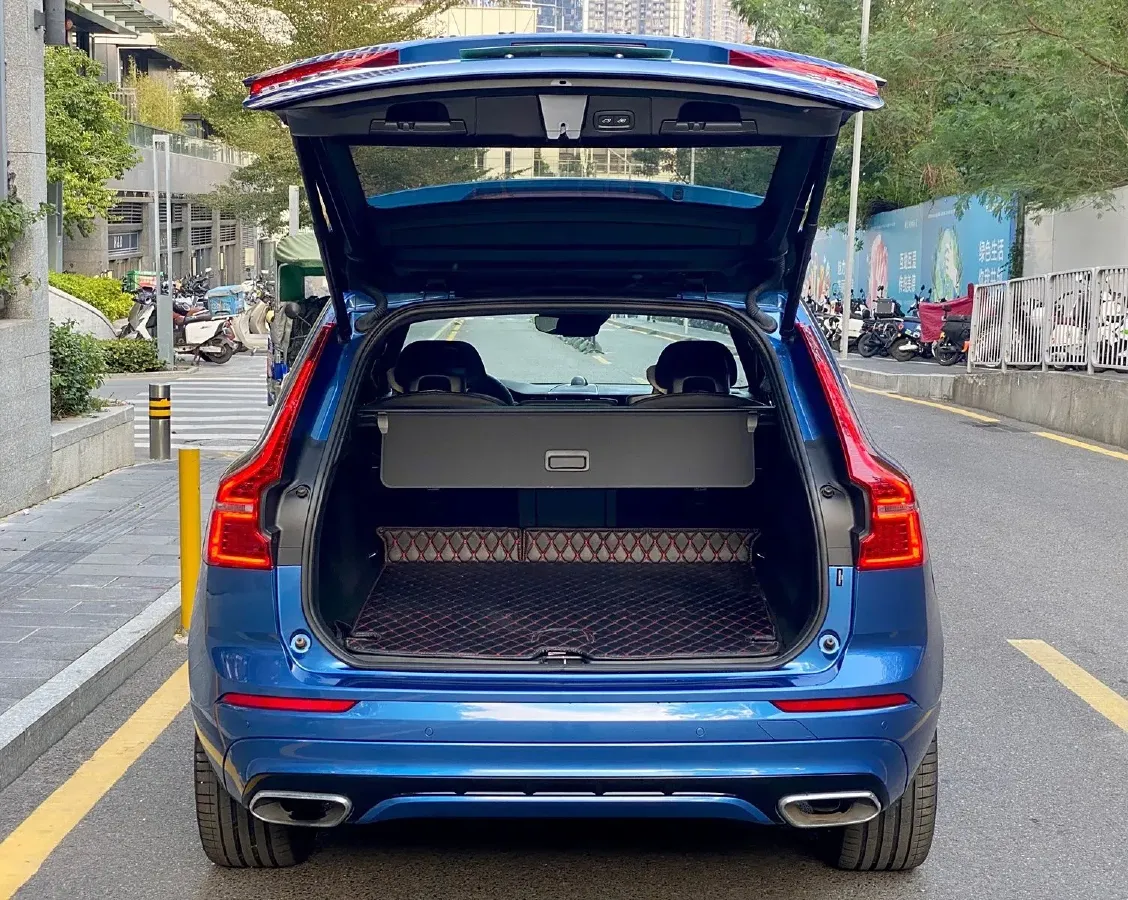 2019 Volvo XC60 PHEV 2.0T 320HP L4 8AT PHEV 10.1KWH,autocango,china used car exporter,china ev exporter,chinese used car exporter,chinese used ev exporter