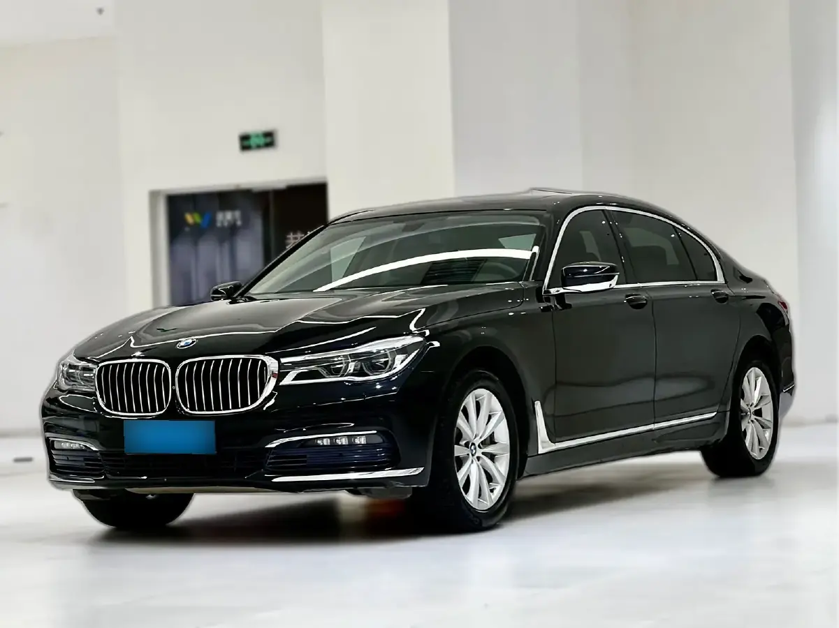 2016 BMW 7 Series 2.0T 258HP L4 8AT