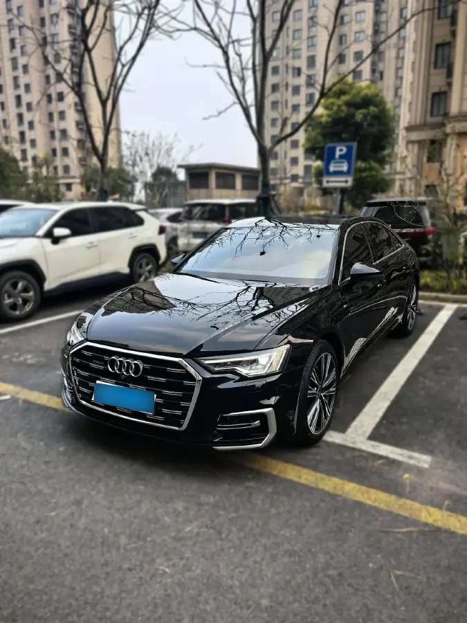 2024 Audi A6L 2.0T 245HP L4 7DCT
