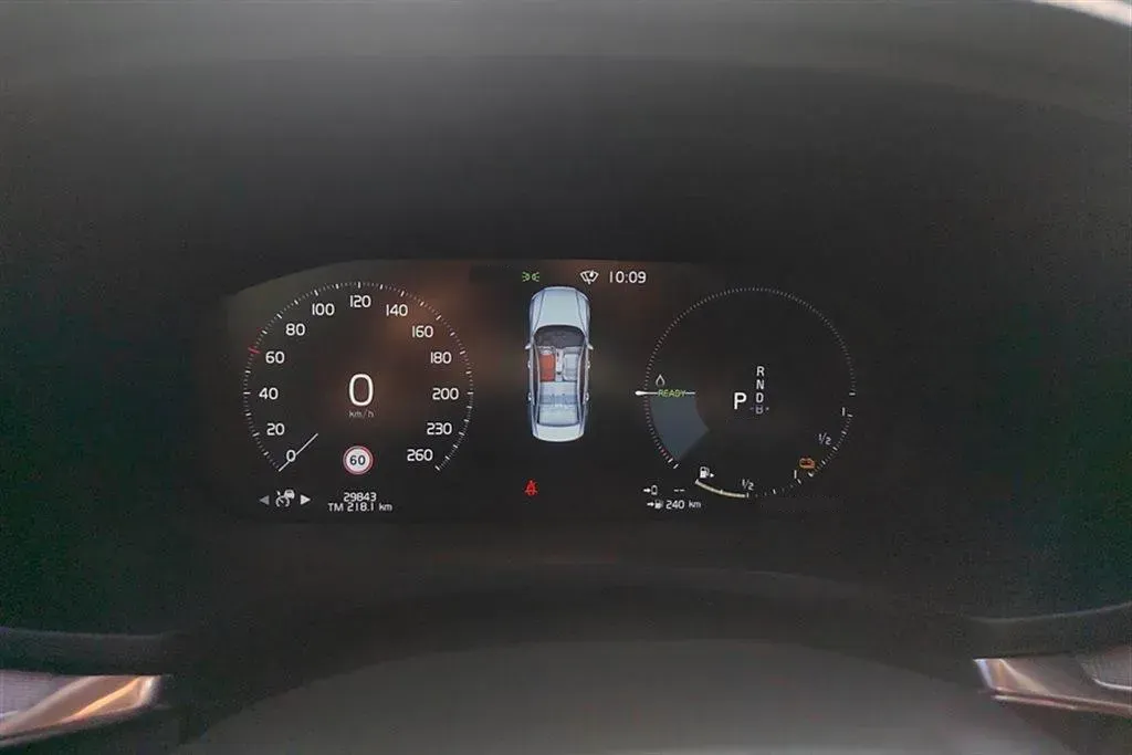 2022 Volvo S60 PHEV 2.0T 303HP L4 8AT PHEV 11.6KWH,autocango,china used car exporter,china ev exporter,chinese used car exporter,chinese used ev exporter