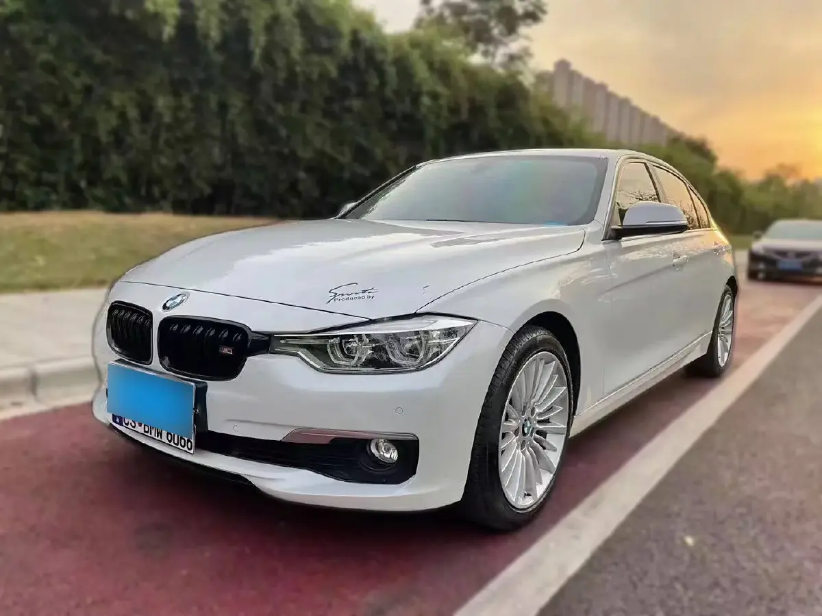 2018 BMW 3 Series 2.0T 184HP L4 8AT