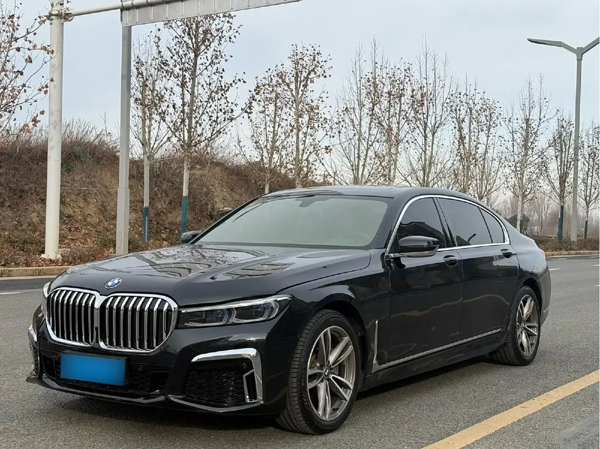 2018 BMW 7 Series 2.0T 258HP L4 8AT