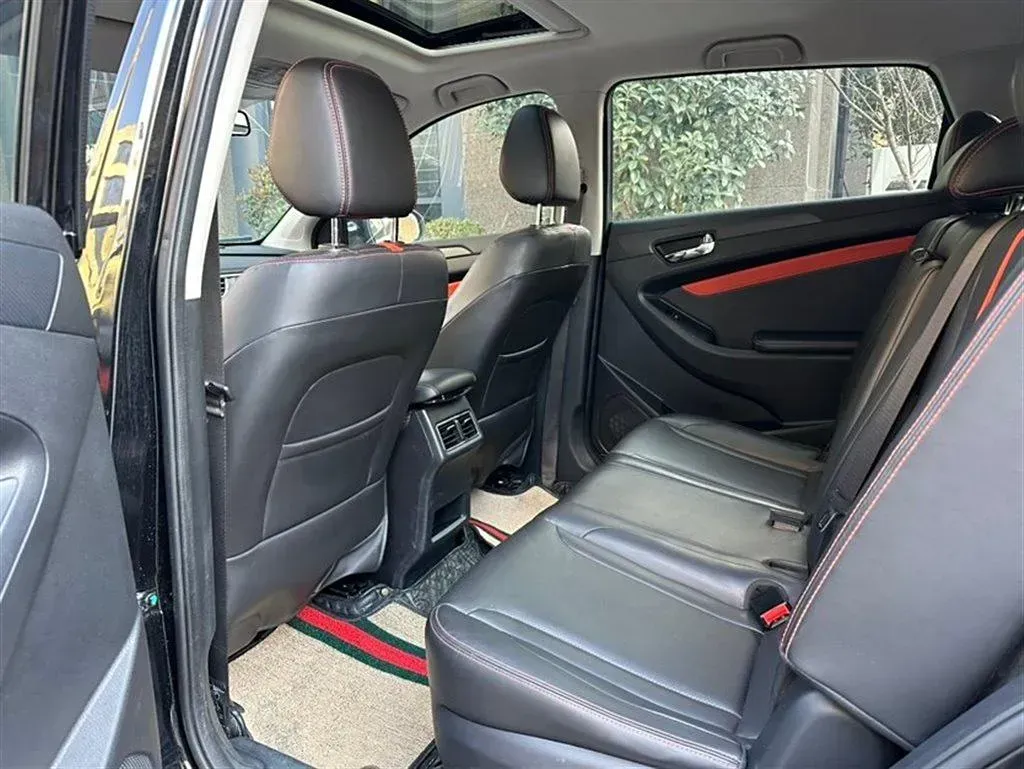 2021 DongFeng Fengon Fengon 580 1.5T 150HP L4 CVT,autocango,china used car exporter,china ev exporter,chinese used car exporter,chinese used ev exporter