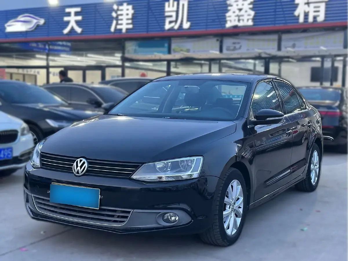2012 Volkswagen Sagitar 1.6L 105HP L4 6AT