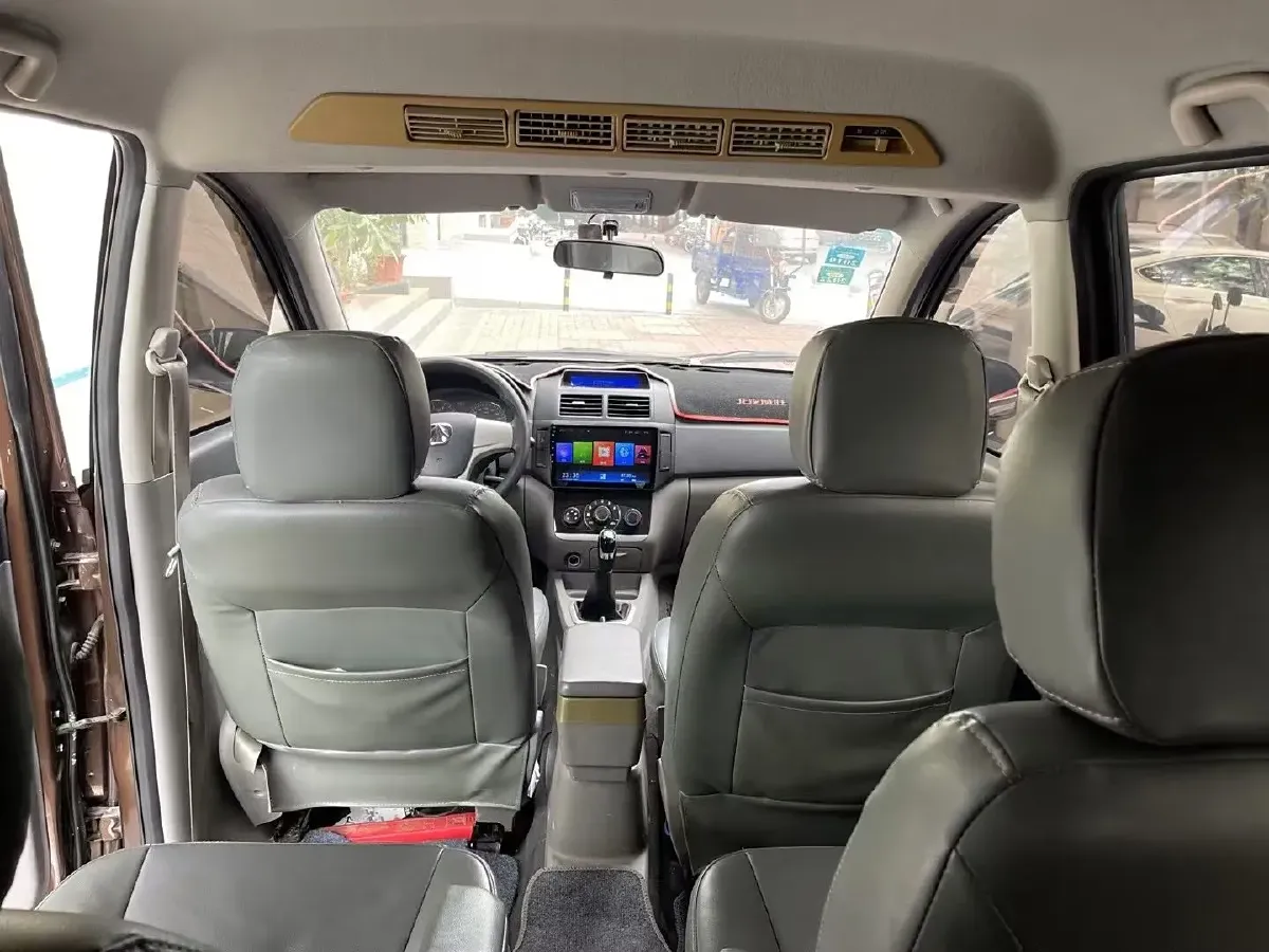 2014 BAIC WeiWang M20 1.5L 116HP L4 5MT,autocango,china used car exporter,china ev exporter,chinese used car exporter,chinese used ev exporter