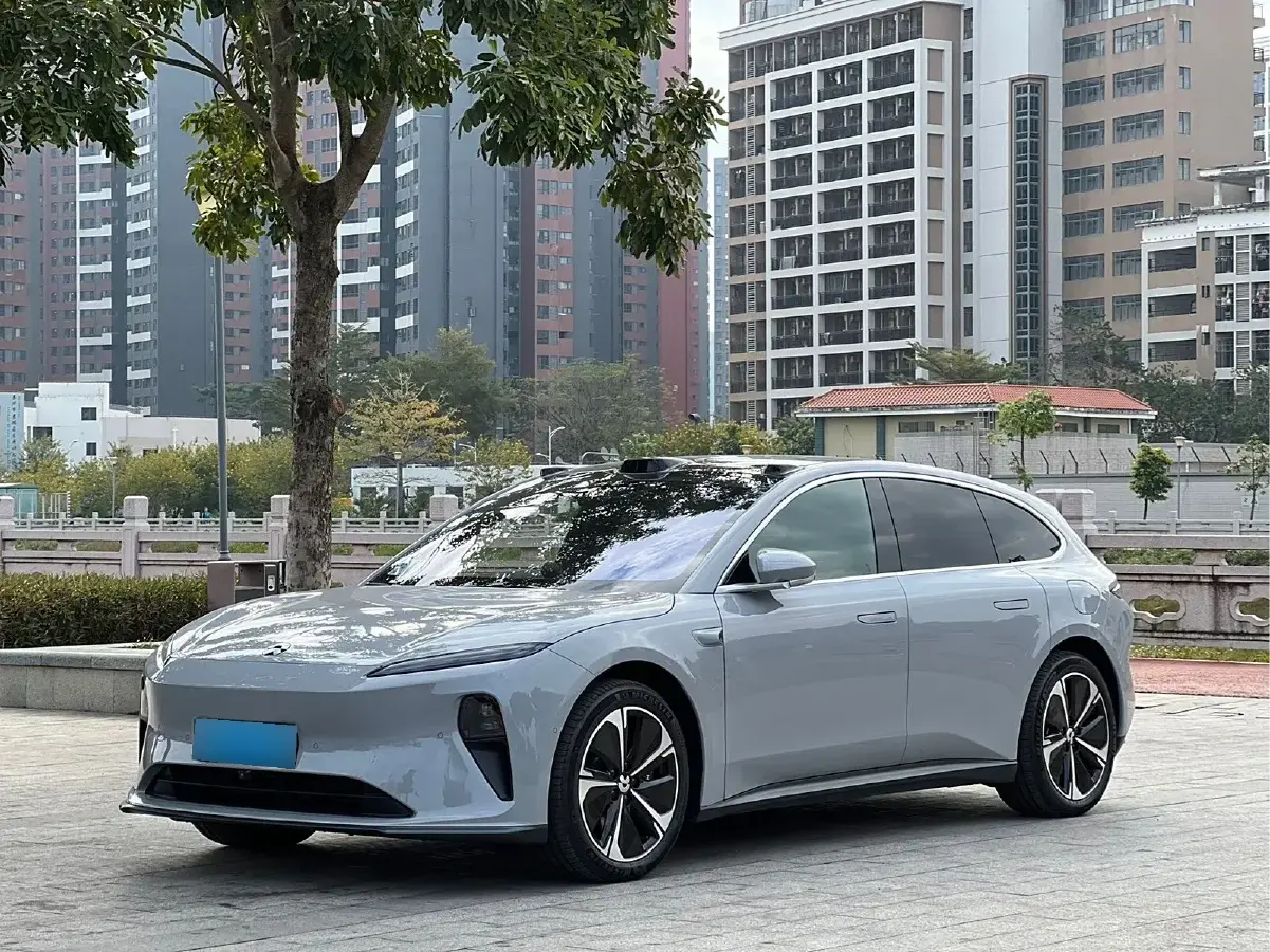2024 NIO ET5T BEV 75KWH