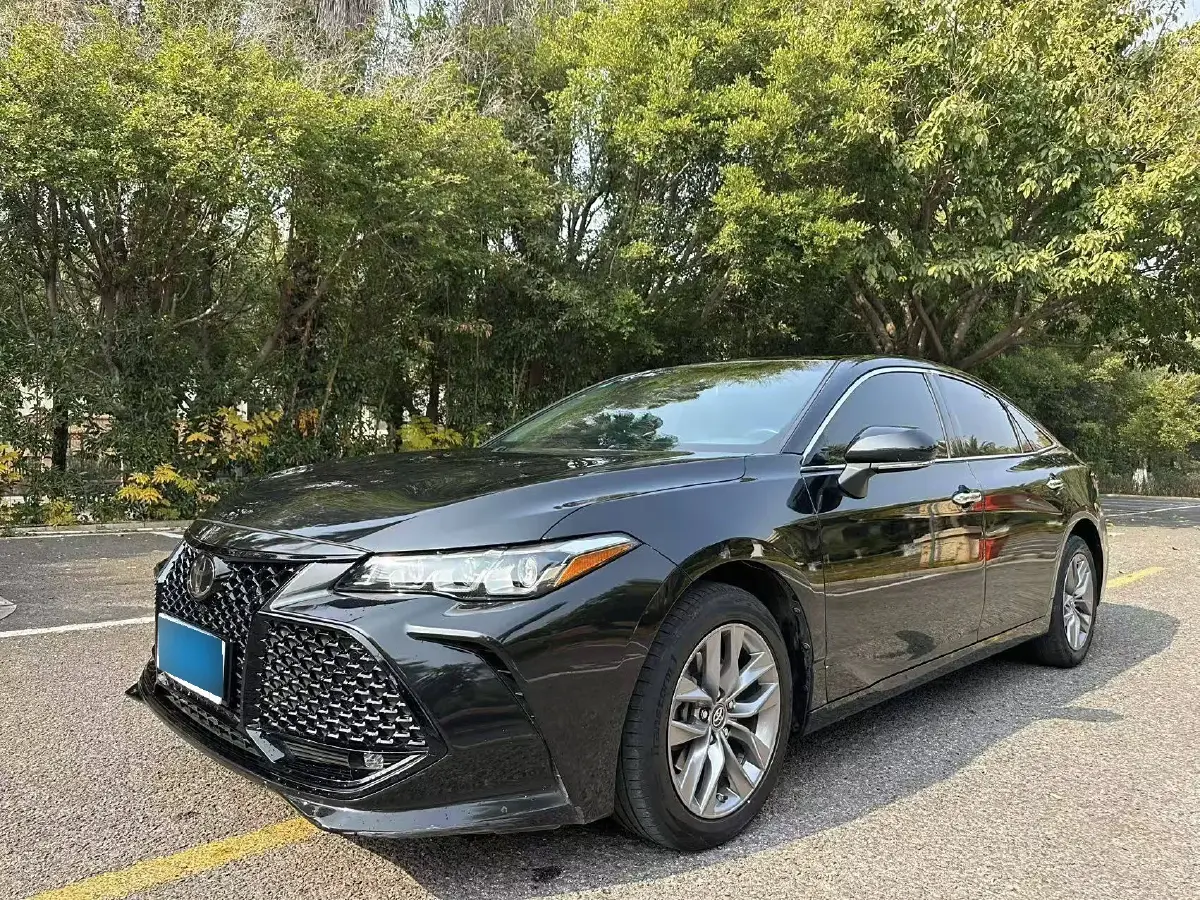 2019 Toyota Avalon 2.5L 209HP L4 8AT