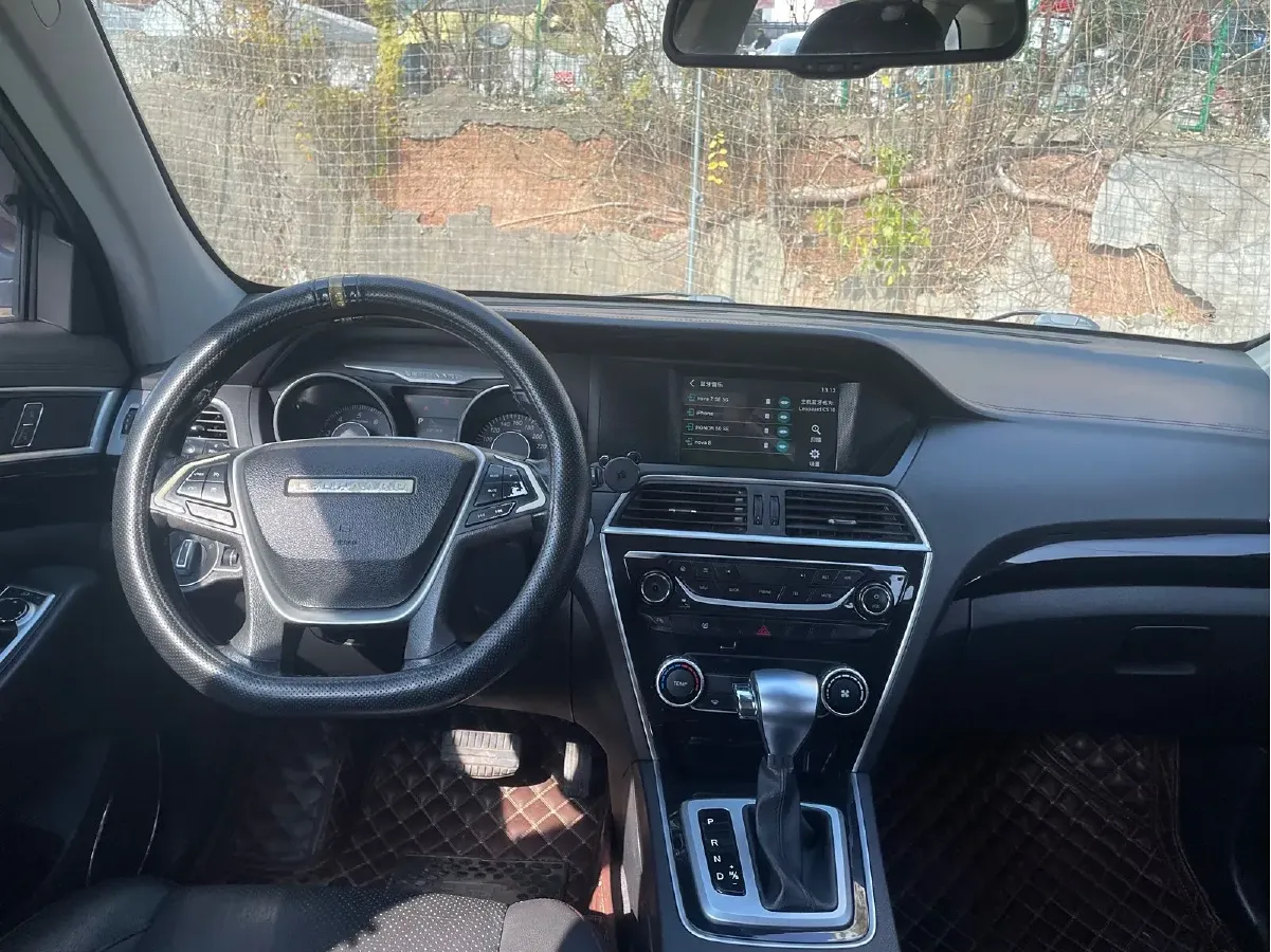 2017 Leopaard CS10 2.0T 177HP L4 6DCT,autocango,china used car exporter,china ev exporter,chinese used car exporter,chinese used ev exporter