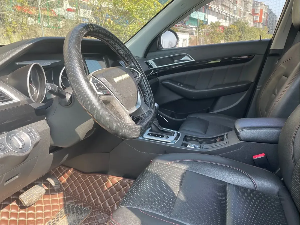 2017 Leopaard CS10 2.0T 177HP L4 6DCT,autocango,china used car exporter,china ev exporter,chinese used car exporter,chinese used ev exporter