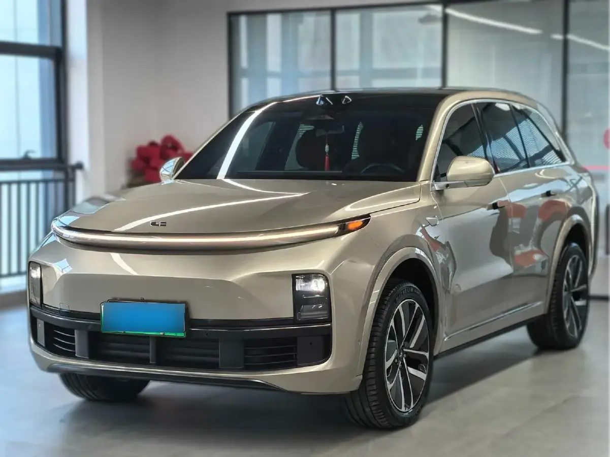 2023 Li L8 Range Extended 154HP REEV 40.9KWH