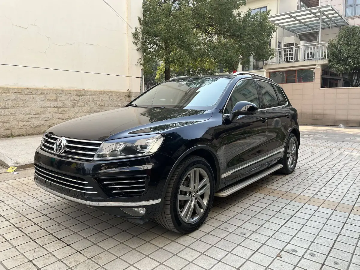 2016 Volkswagen Touareg 3.0T 320HP V6 8AT