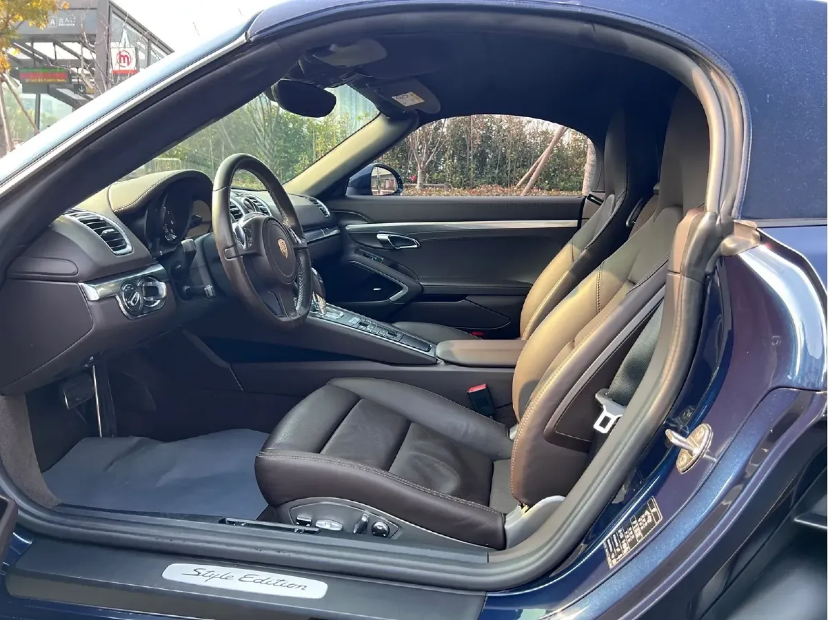 2015 Porsche Boxster 2.7L 265HP H6 7DCT,autocango,china used car exporter,china ev exporter,chinese used car exporter,chinese used ev exporter