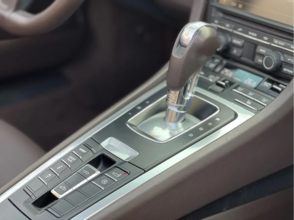 2015 Porsche Boxster 2.7L 265HP H6 7DCT,autocango,china used car exporter,china ev exporter,chinese used car exporter,chinese used ev exporter