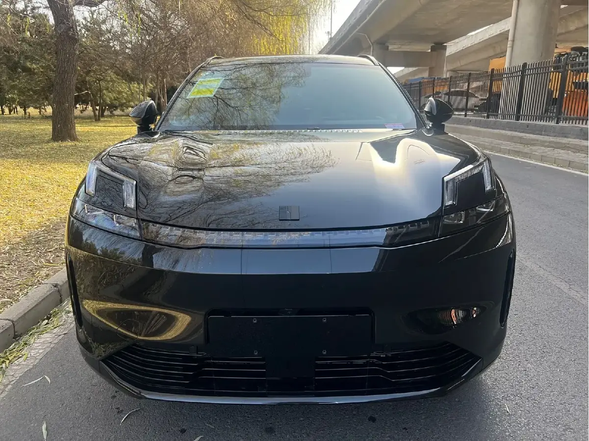 2025 LYNK&CO 08 New Energy 1.5T 163HP L4 3DHT PHEV 21.2KWH