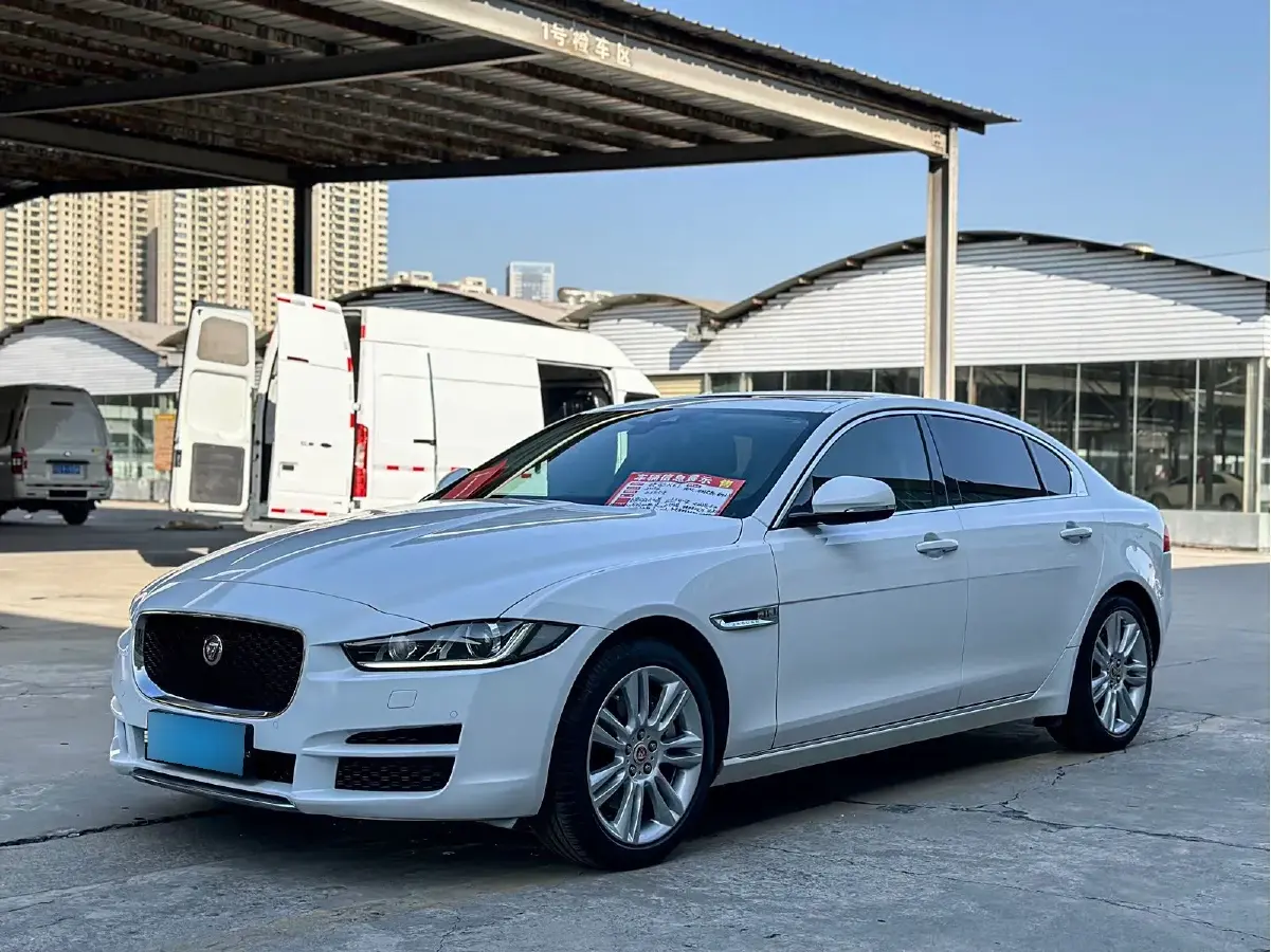 2019 Jaguar XEL 2.0T 200HP L4 8AT
